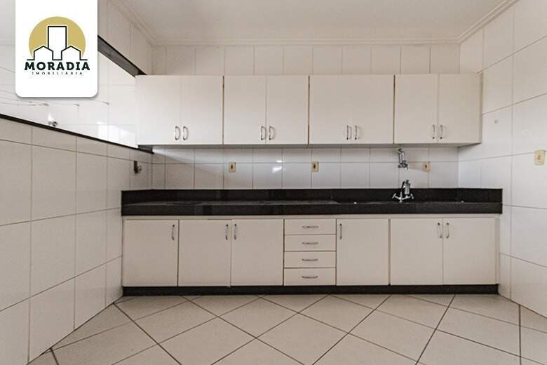 Apartamento para alugar com 3 quartos no Veneza II em Ipatinga